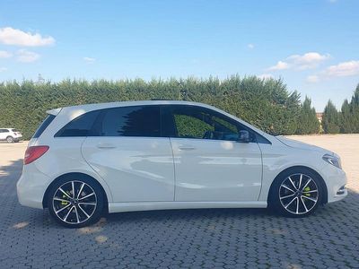 Usata Mercedes B200 136 CV (100 kW) 2013 Bianco Monovolume