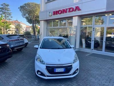 Usata Peugeot 208 Active 92 CV (67 kW) 2016 Bianco Utilitaria