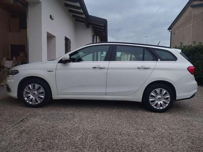 Occasion Fiat Tipo Easy 120 ch (88 kW) 2018 Blanc Break