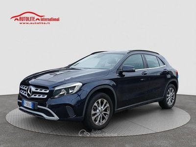 Usata Mercedes GLA220 Business 184 CV (135 kW) 2018 Blu SUV