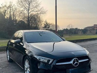 Usata Mercedes A180 116 CV (85 kW) 2020 Nero Berlina