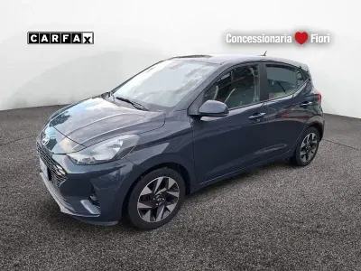 Usata Hyundai i10 67 CV (49 kW) 2023 Grigio Utilitaria