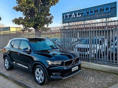 Usata Volvo XC40 Momentum 163 CV (119 kW) 2021 Nero SUV