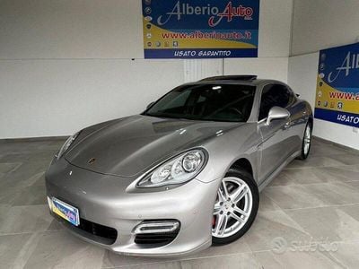 Usata Porsche Panamera Turbo 500 CV (367 kW) 2010 Argento metallizzato Berlina