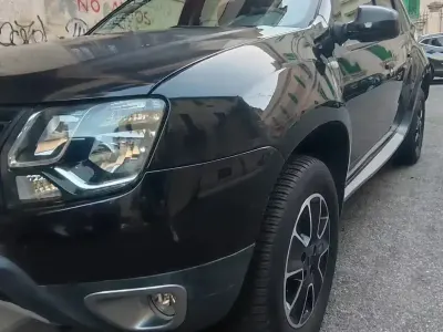 Usata Dacia Duster Black Shadow 109 CV (80 kW) 2016 Nero SUV