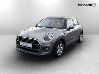 Usata Mini Cooper D Business 116 CV (85 kW) 2019 Melting silver Utilitaria