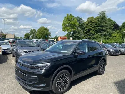 Usata VW Tiguan Elegance 150 CV (110 kW) 2025 Nero SUV
