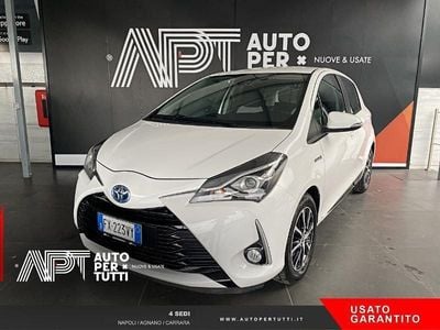 Usata Toyota Yaris Hybrid Cool 101 CV (74 kW) 2019 Bianco Utilitaria
