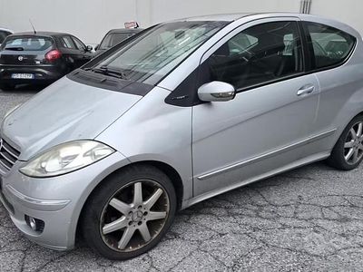 Usata Mercedes A150 Avantgarde 95 CV (69 kW) 2005 Grigio Coupé