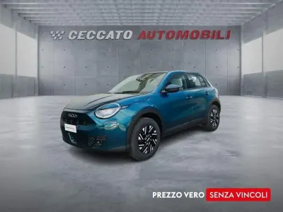 Nuova Fiat 600 Pop 110 CV (80 kW) 2026 Verde SUV