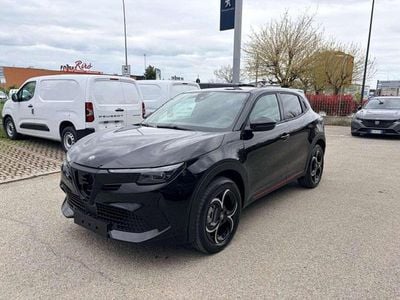 Nuova Alfa Romeo Junior Edizione Speciale 145 CV (106 kW) 2025 Nero SUV