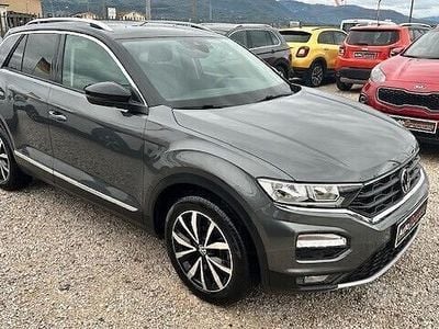 Usata VW T-Roc Business 150 CV (110 kW) 2021 Grigio SUV