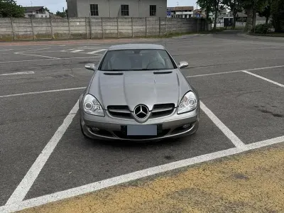 Usata Mercedes SLK200 163 CV (119 kW) 2006 Grigio Cabrio