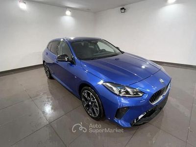 Usata BMW 118 M Sport 150 CV (110 kW) 2025 Blu/azzurro Utilitaria