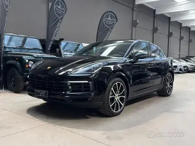Usata Porsche Cayenne 340 CV (250 kW) 2019 Nero metallizzato SUV