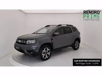 Usata Dacia Duster Prestige 101 CV (74 kW) 2023 Grigio scuro SUV
