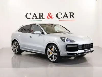 Usata Porsche Cayenne Coupe Turbo S E-Hybrid 680 CV (500 kW) 2021 Argento SUV