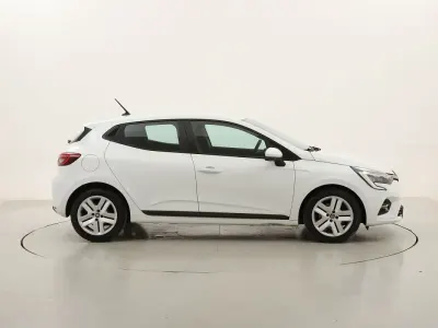 Usata Renault Clio Business 100 CV (73 kW) 2022 Biancobianco Utilitaria