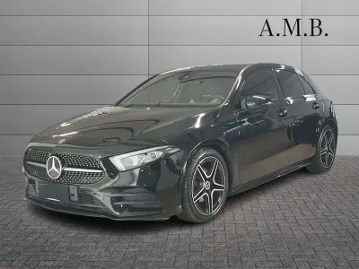 Usata Mercedes A180 Premium 116 CV (85 kW) 2019 Nero Berlina