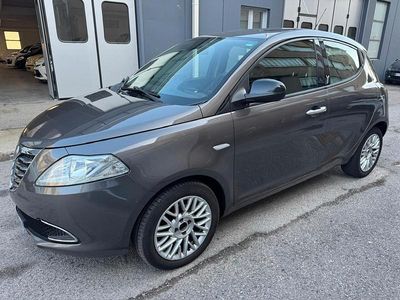 Usata Lancia Ypsilon S 95 CV (69 kW) 2015 Grigio Utilitaria