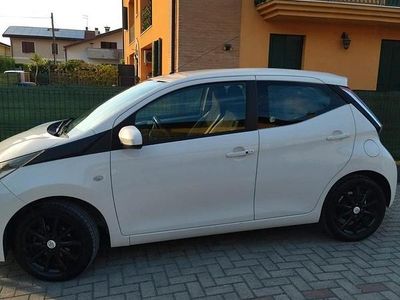 Usata Toyota Aygo 69 CV (50 kW) 2016 Utilitaria