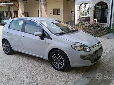 Usata Fiat Punto 65 CV (47 kW) 2011 Grigio Utilitaria