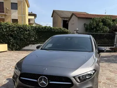 Usata Mercedes A180 116 CV (85 kW) 2018 Berlina