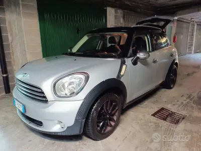 Usata Mini Cooper Countryman 112 CV (82 kW) 2014 Grigio SUV