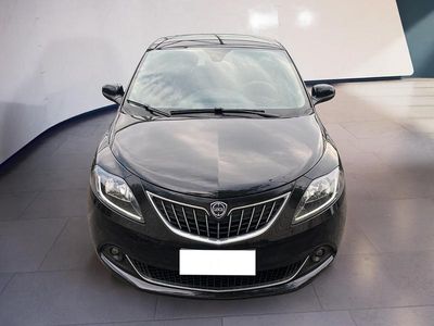 Usata Lancia Ypsilon Gold 70 CV (51 kW) 2021 Nero Utilitaria