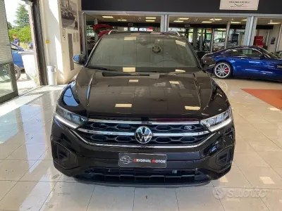 Usata VW T-Roc R-line 110 CV (80 kW) 2023 Nero SUV