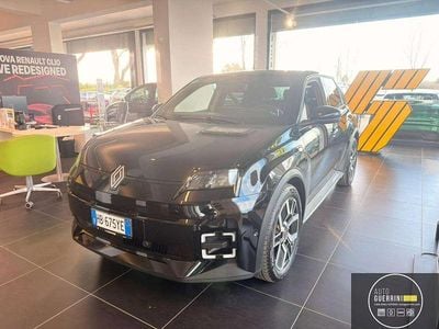 Nuova Renault R5 Urban 88 kW (120 CV) 2026 Nero Utilitaria