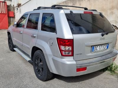 Usata Jeep Grand Cherokee 218 CV (160 kW) 2006 Grigio SUV