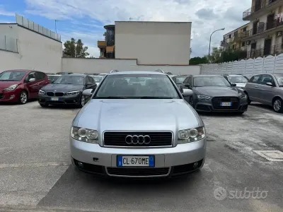Usata Audi A4 130 CV (95 kW) 2004 Grigio Station wagon