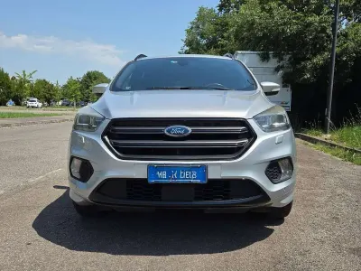 Usata Ford Kuga ST-Line 120 CV (88 kW) 2018 Argento SUV