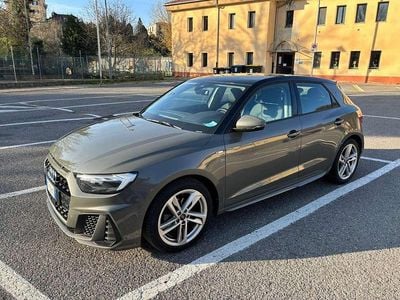 Usata Audi A1 Sportback Ambiente 116 CV (85 kW) 2021 Grigio Utilitaria