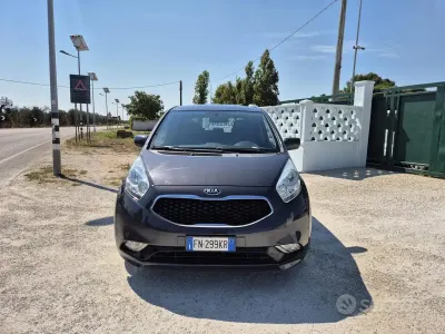Usata Kia Venga 90 CV (66 kW) 2018 Grigio Utilitaria