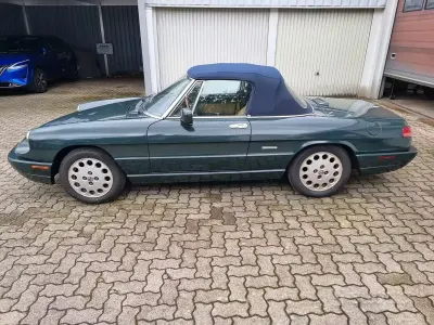 Usata Alfa Romeo Spider Veloce 128 CV (94 kW) 1992 Verde Cabrio