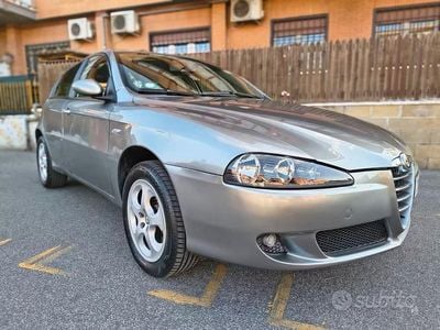 Usata Alfa Romeo 147 Progression 120 CV (88 kW) 2006 Grigio Utilitaria