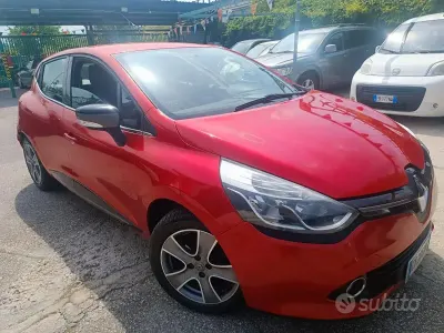 Begagnad Renault Clio IV 90 HK (66 kW) 2015 Sedan