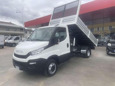Usata Iveco Daily 126 CV (92 kW) 2015 Other