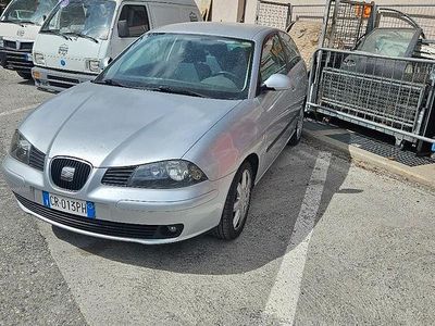 Usata Seat Ibiza 75 CV (55 kW) 2005 Grigio Utilitaria