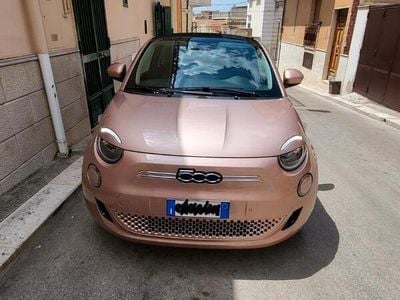 Usata Fiat 500e Icon 41 kW (57 CV) 2022 Cabrio