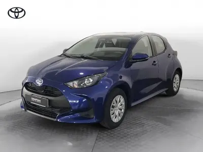 Nuova Toyota Yaris Hybrid 116 CV (85 kW) 2026 Blu Berlina