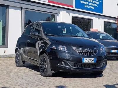 Begagnad Lancia Ypsilon