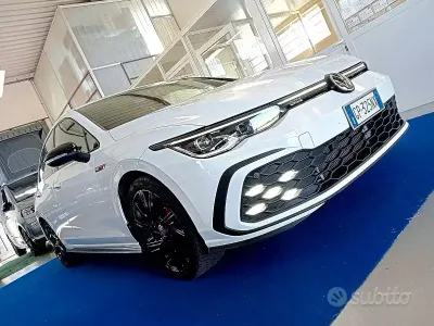 Usata VW Golf VIII GTI 245 CV (180 kW) 2022 Bianco Berlina