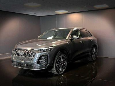 Nuova Audi Q5 S-Line 204 CV (150 kW) 2025 Grigio scuro SUV