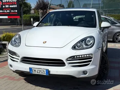 Usata Porsche Cayenne 245 CV (180 kW) 2012 Bianco SUV