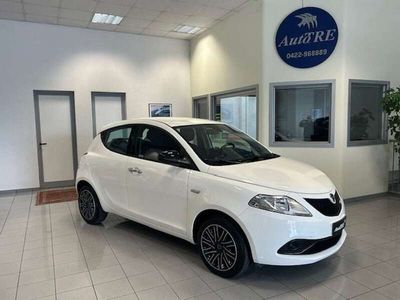 usata Lancia Ypsilon Ypsilon1.2 Gold 69cv ''NEOPATENTATI''