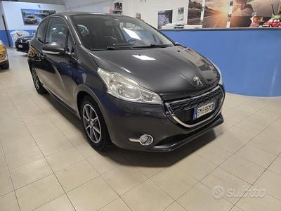 Usata Peugeot 208 Allure 95 CV (69 kW) 2012 Grigio Utilitaria