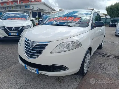 Brugt Lancia Ypsilon Gold 69 HK (50 kW) 2012 Hvid Hatchback